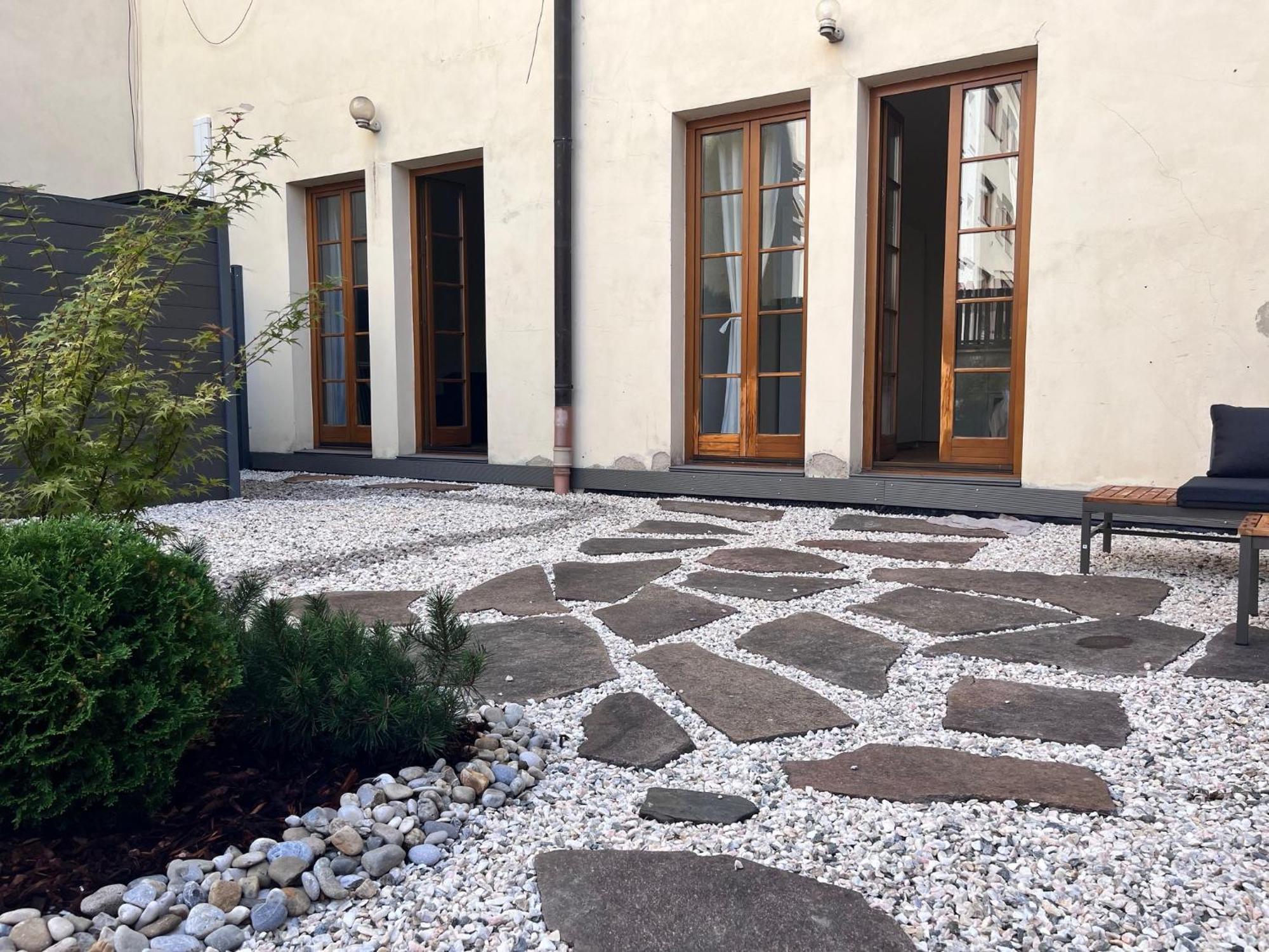 New City Centre Garden Apartment - Central Location Praha Eksteriør bilde