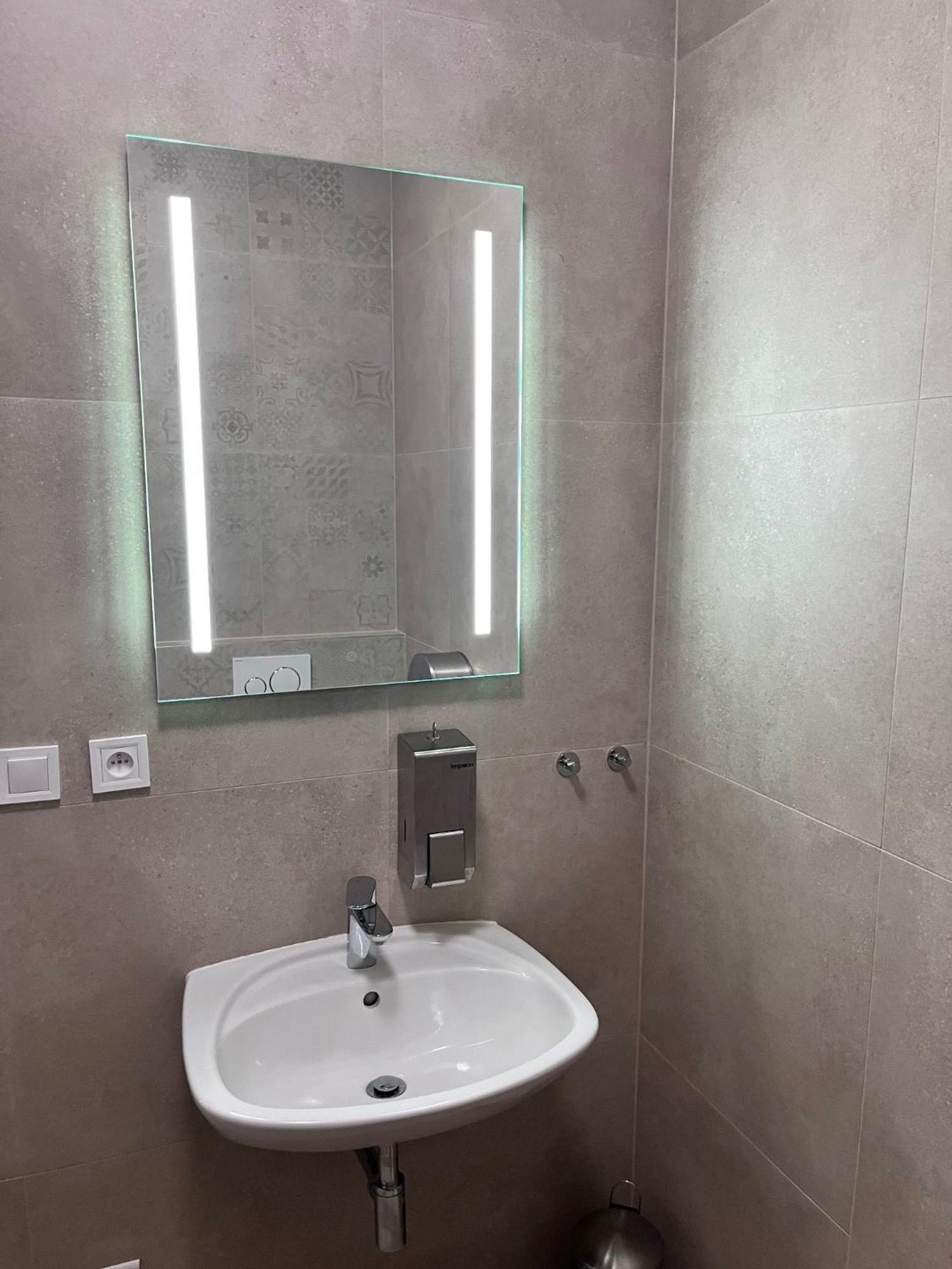 New City Centre Garden Apartment - Central Location Praha Eksteriør bilde