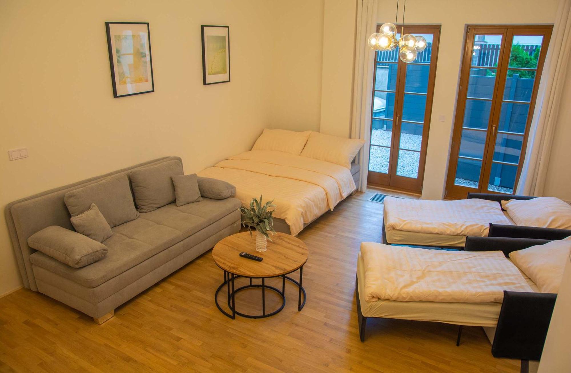 New City Centre Garden Apartment - Central Location Praha Eksteriør bilde